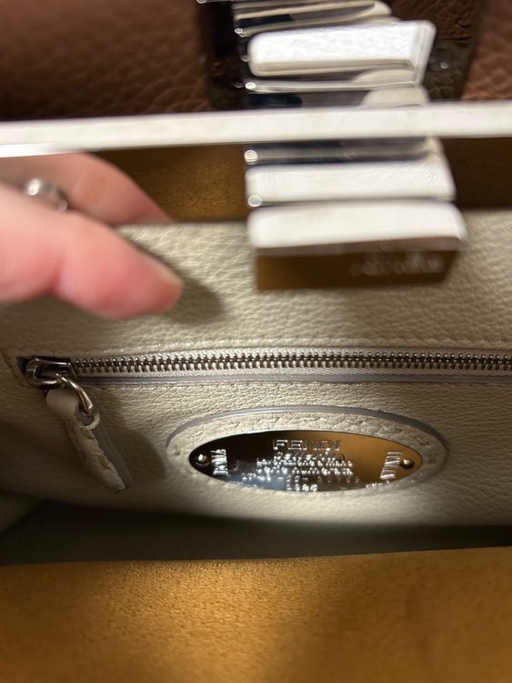 フェンディ  （ブランドバッグ）の商品画像 - 査定依頼日：2025年6月29日 - 最高査定価格：230,000円