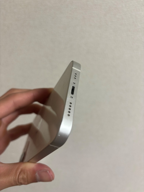 iPhone 12 64GB SIMフリー（スマホ）の商品画像 - 査定依頼日：2026年4月7日 - 最高査定価格：27,000円