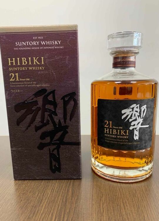 ウイスキー サントリー響 （お酒）の商品画像 - 査定依頼日：2025年7月28日 - 最高査定価格：65,000円