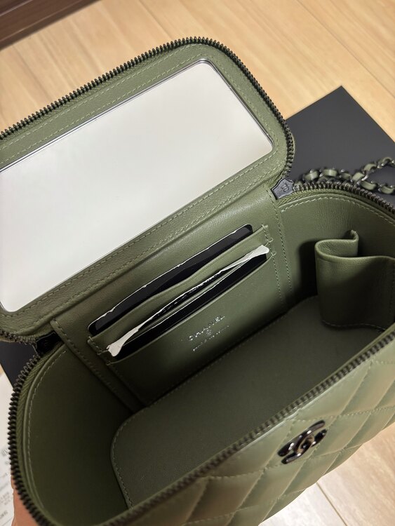 シャネル　ハンドル付　バニティ（ブランドバッグ）の商品画像 - 査定依頼日：2025年5月26日 - 最高査定価格：400,000円