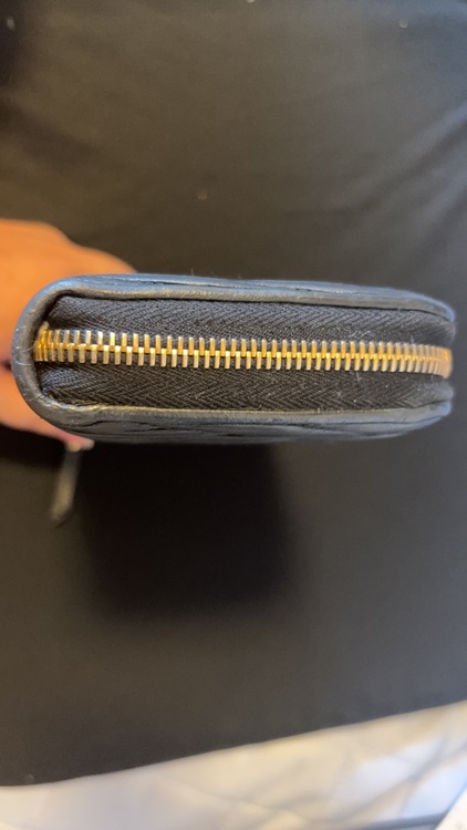 ミュウミュウ  （ブランドバッグ）の商品画像 - 査定依頼日：2025年9月19日 - 最高査定価格：14,000円