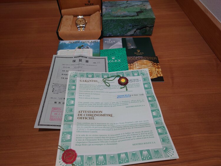 16233G（高級時計）の商品画像 - 査定依頼日：2026年1月22日 - 最高査定価格：1,100,000円