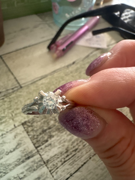 ダイヤが乗ってます（金・貴金属）の商品画像 - 査定依頼日：2025年8月20日 - 最高査定価格：60,000円