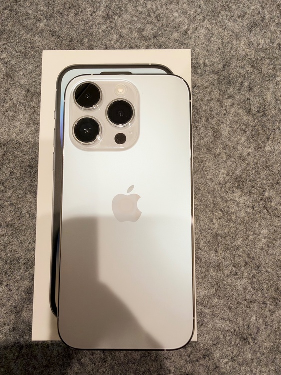 iPhone iPhone 14 Pro 512GB SIMフリー（スマホ）の商品画像 - 査定依頼日：2026年9月23日 - 最高査定価格：79,000円