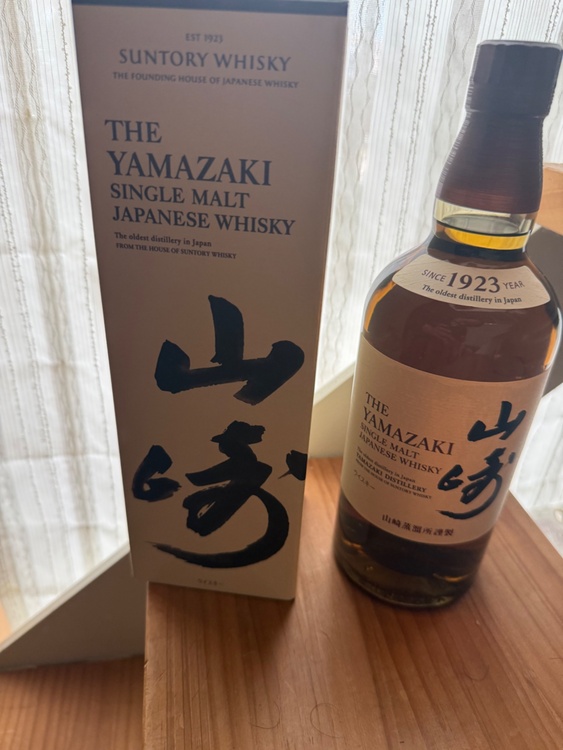 ウイスキー サントリー山崎 （お酒）の商品画像 - 査定依頼日：2026年2月16日 - 最高査定価格：10,000円