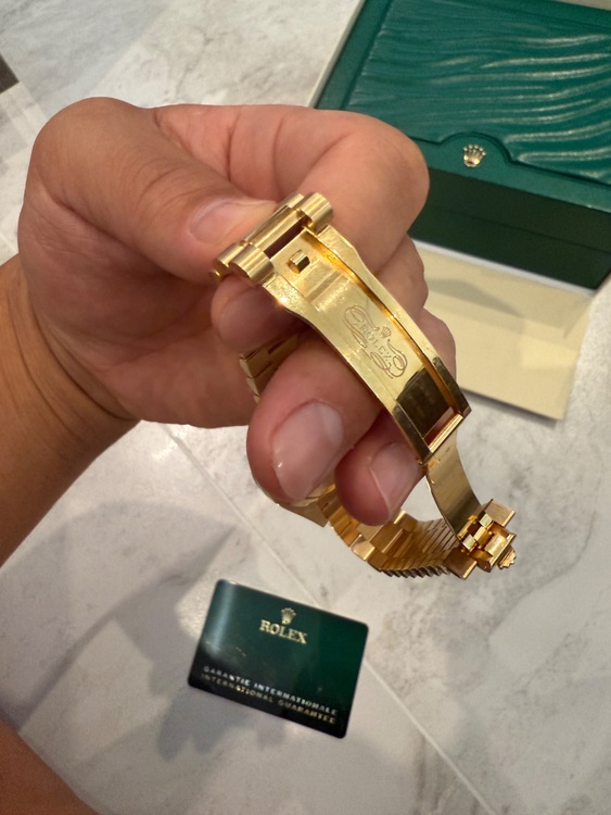 ロレックス デイデイト 22823（高級時計）の商品画像 - 査定依頼日：2025年7月26日 - 最高査定価格：7,000,000円