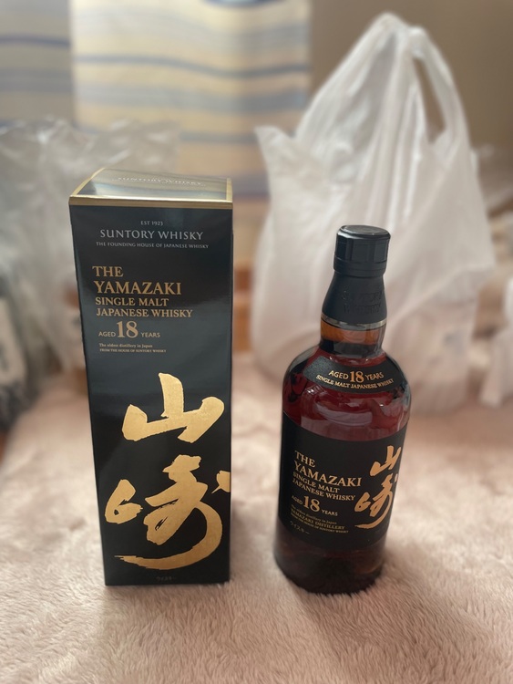 ウイスキー サントリー山崎 （お酒）の商品画像 - 査定依頼日：2025年9月26日 - 最高査定価格：136,000円