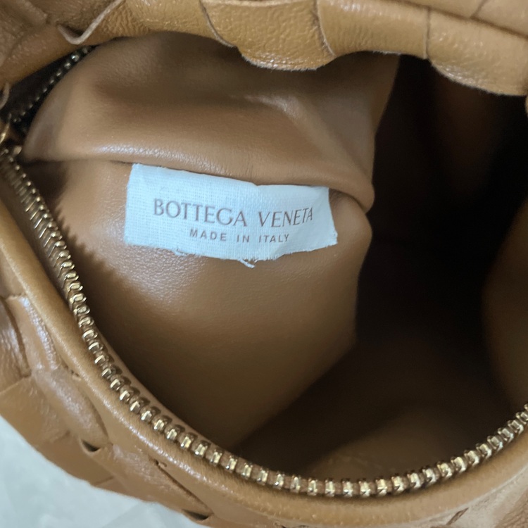 ボッテガ・ヴェネタ  （ブランドバッグ）の商品画像 - 査定依頼日：2025年8月21日 - 最高査定価格：160,000円