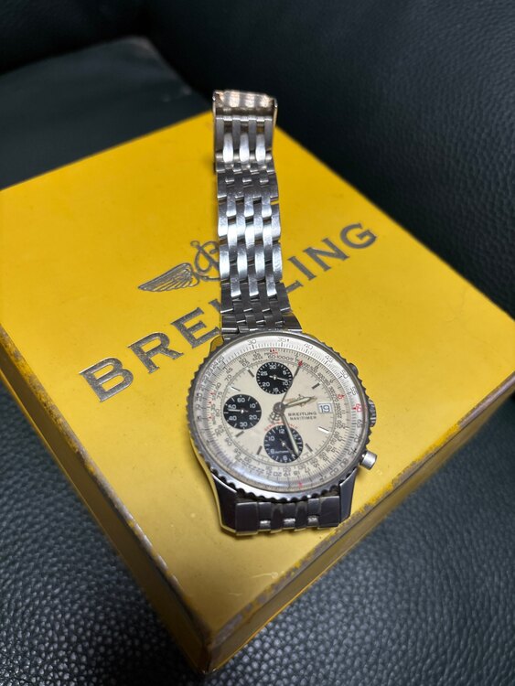 ブライトリング ナビタイマー A153gftn（高級時計）の商品画像 - 査定依頼日：2025年2月6日 - 最高査定価格：500,000円