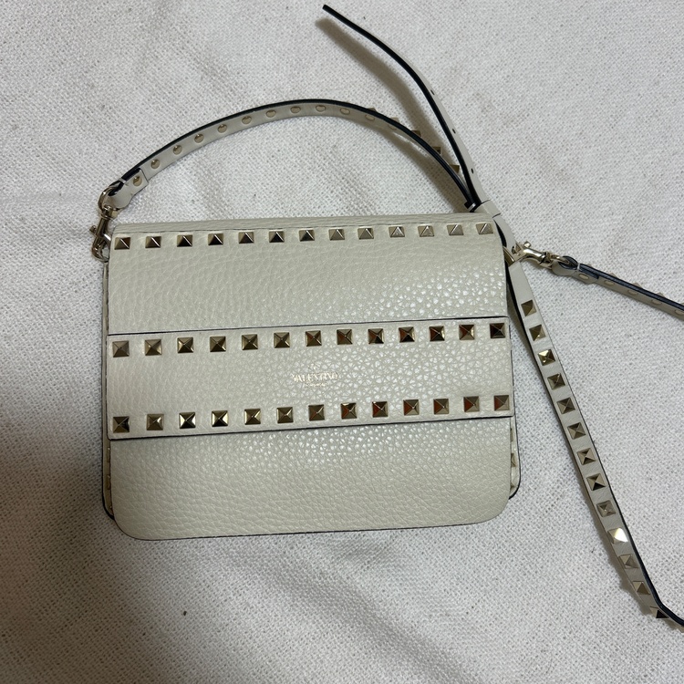 バレンティノ（ブランドバッグ）の商品画像 - 査定依頼日：2025年12月18日 - 最高査定価格：100,000円