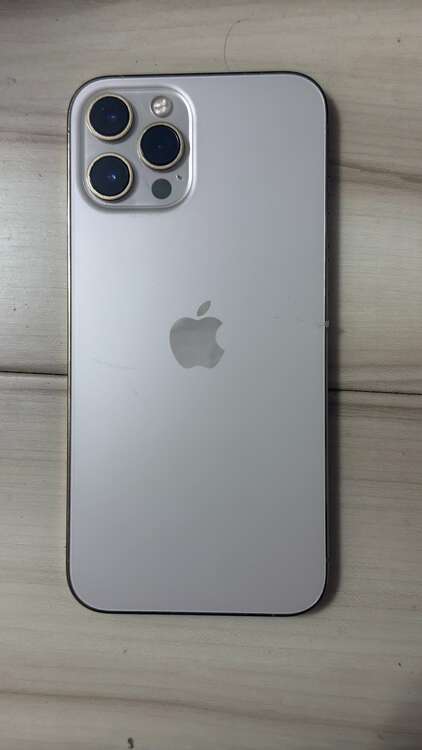 iPhone12ProMAX（スマホ）の商品画像 - 査定依頼日：2024年11月11日 - 最高査定価格：54,000円