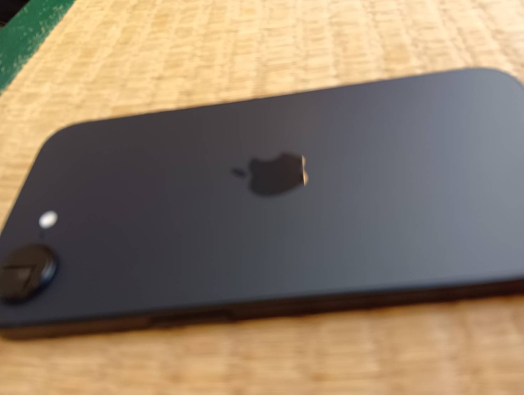 M2XQR7KH70（スマホ）の商品画像 - 査定依頼日：2026年7月19日 - 最高査定価格：70,000円