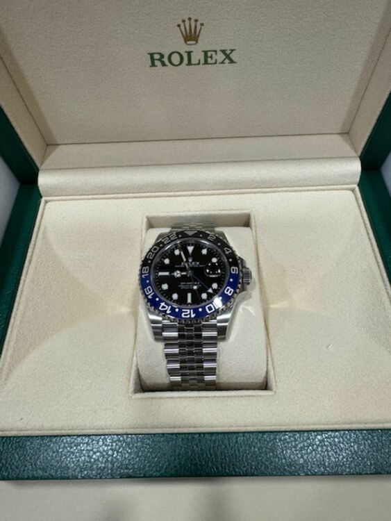 ロレックス GMTマスター 126710BLN（高級時計）の商品画像 - 査定依頼日：2025年6月5日 - 最高査定価格：2,600,000円