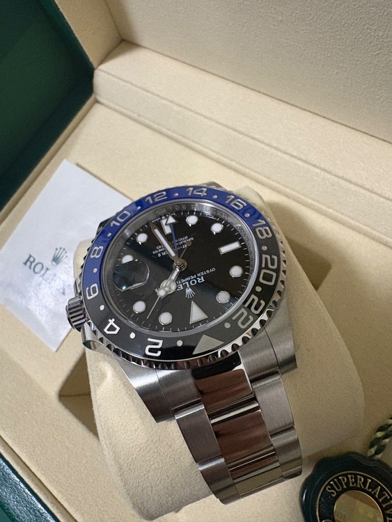 ロレックス GMTマスター 126710bln（高級時計）の商品画像 - 査定依頼日：2026年1月11日 - 最高査定価格：2,850,000円