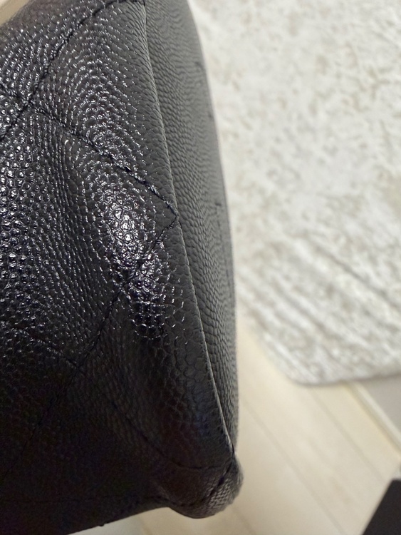 ドローストリングバッグ（ブランドバッグ）の商品画像 - 査定依頼日：2026年4月28日 - 最高査定価格：280,000円