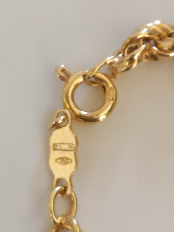 スクリューデザインブレスレット（金・貴金属）の商品画像 - 査定依頼日：2026年1月21日 - 最高査定価格：128,000円