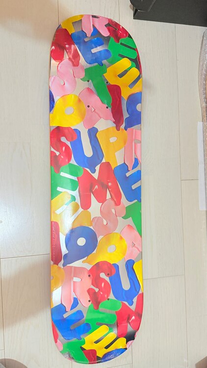 その他 Supreme （ブランドバッグ）の商品画像 - 査定依頼日：2025年5月11日 - 最高査定価格：6,000円