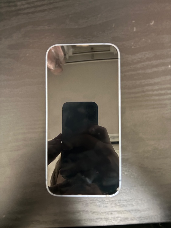 iPhone iPhone 14 128GB au（スマホ）の商品画像 - 査定依頼日：2026年10月12日 - 最高査定価格：41,500円