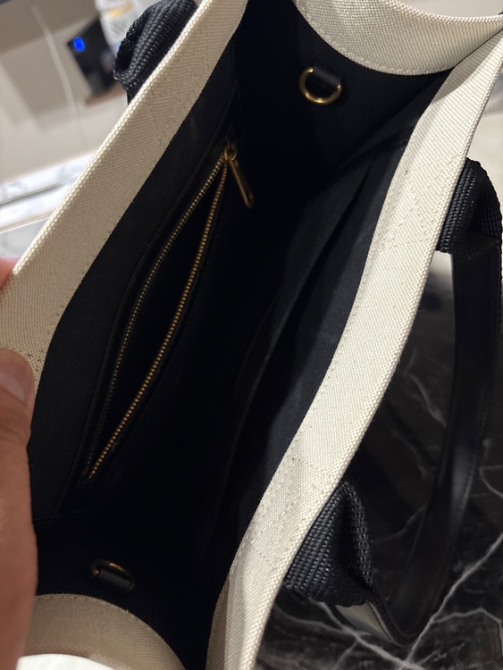 バレンシアガ  （ブランドバッグ）の商品画像 - 査定依頼日：2025年11月4日 - 最高査定価格：70,000円