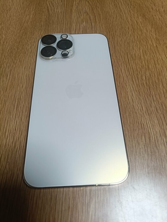 iPhone iPhone 13 Pro Max 256GB docomo（スマホ）の商品画像 - 査定依頼日：2026年9月30日 - 最高査定価格：64,000円