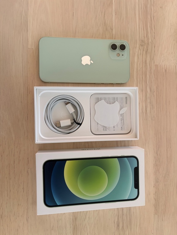 iPhone iPhone 12 64GB SIMフリー（スマホ）の商品画像 - 査定依頼日：2026年6月16日 - 最高査定価格：20,000円