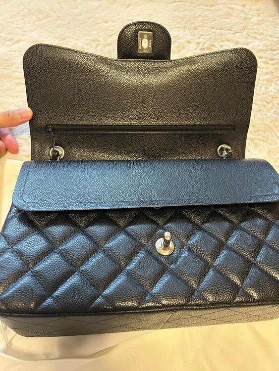 マトラッセ30（ブランドバッグ）の商品画像 - 査定依頼日：2025年4月27日 - 最高査定価格：660,000円