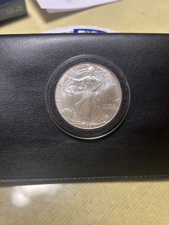 1999 1oz fine silver one dollar coin（金・貴金属）の商品画像 - 査定依頼日：2026年2月18日 - 最高査定価格：8,000円