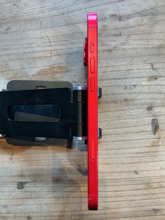 iPhone14puls（スマホ）の商品画像 - 査定依頼日：2026年1月4日 - 最高査定価格：47,000円