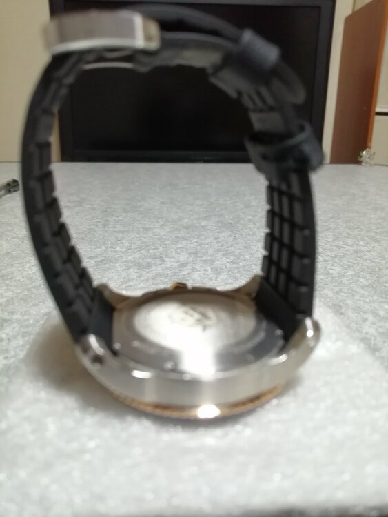 カルティエ CARTIER カリブルドゥカルティエ ダイバー W2CA0008　（高級時計）の商品画像 - 査定依頼日：2026年1月11日 - 最高査定価格：700,000円