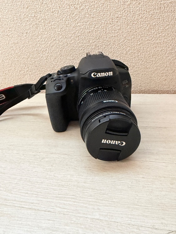 Canon EOS Kiss X9i ダブルズームキット（カメラ）の商品画像 - 査定依頼日：2026年8月1日 - 最高査定価格：50,000円