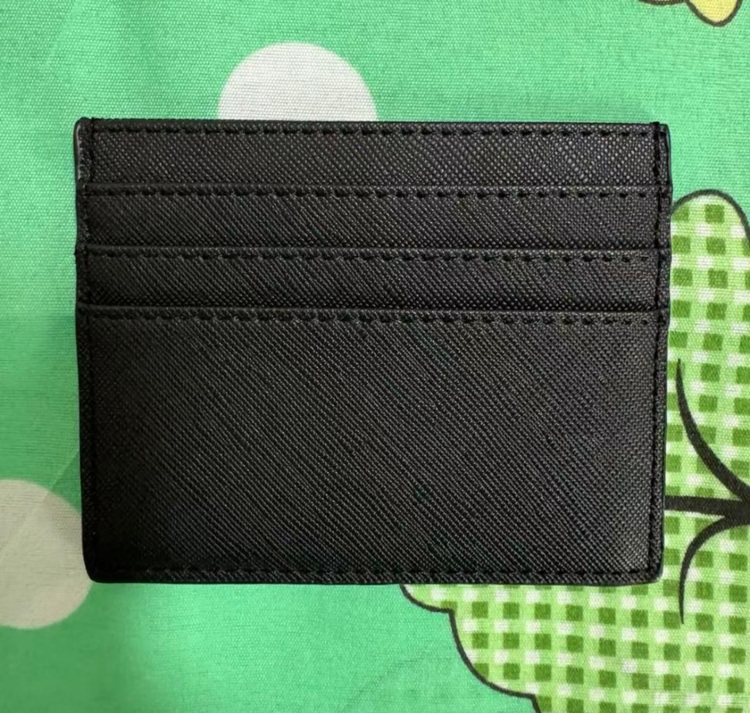 プラダ  （ブランドバッグ）の商品画像 - 査定依頼日：2025年9月6日 - 最高査定価格：27,000円