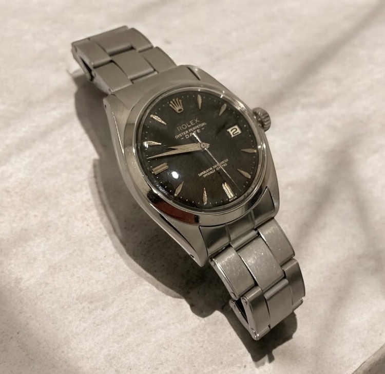 Rolex OYSTER PERPETUAL DATE Ref.1500（高級時計）の商品画像 - 査定依頼日：2025年12月10日 - 最高査定価格：400,000円