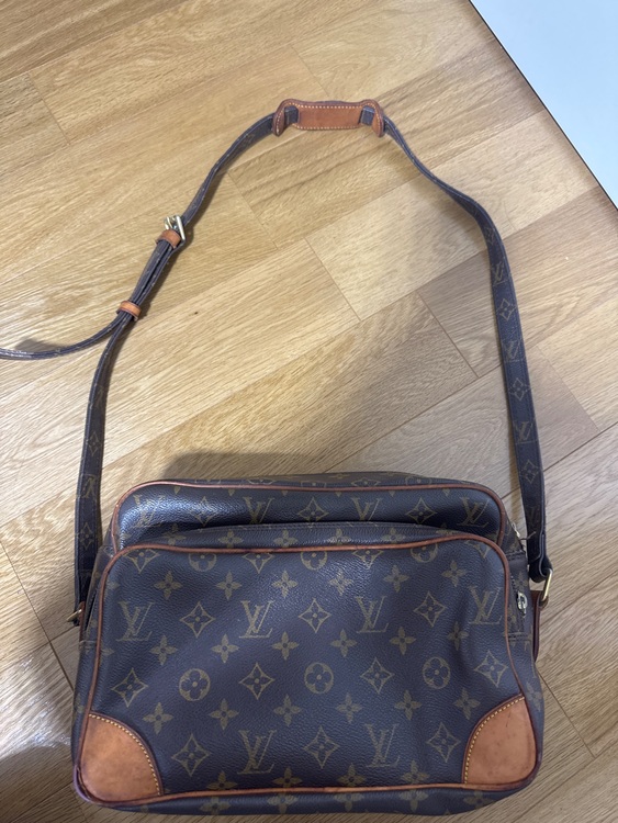 モノグラム　ナイル（ブランドバッグ）の商品画像 - 査定依頼日：2025年10月16日 - 最高査定価格：20,000円