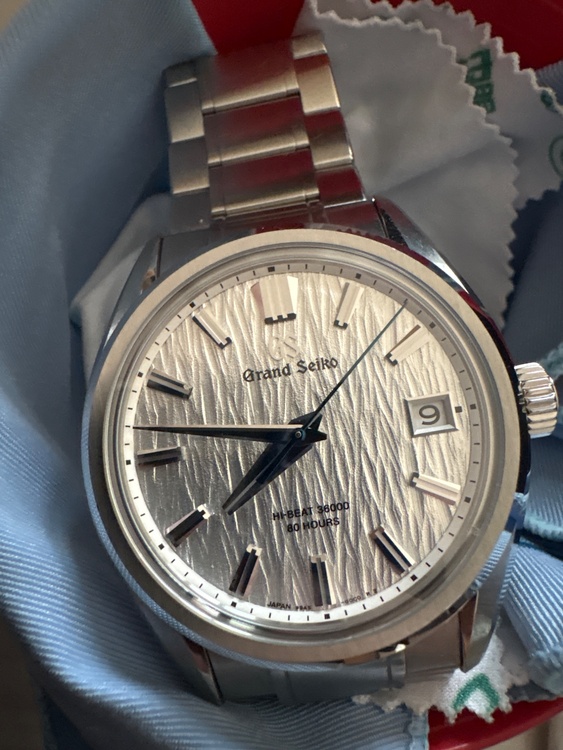 白樺（高級時計）の商品画像 - 査定依頼日：2026年4月13日 - 最高査定価格：700,000円