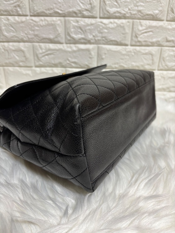 シャネル ココマーク ハンドバッグ マトラッセ キャビアスキン ブラック トップ（ブランドバッグ）の商品画像 - 査定依頼日：2025年11月21日