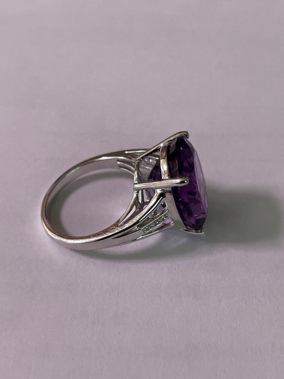 K18WGアメシスト&メレダイヤリング（宝石）の商品画像 - 査定依頼日：2025年6月29日 - 最高査定価格：35,000円