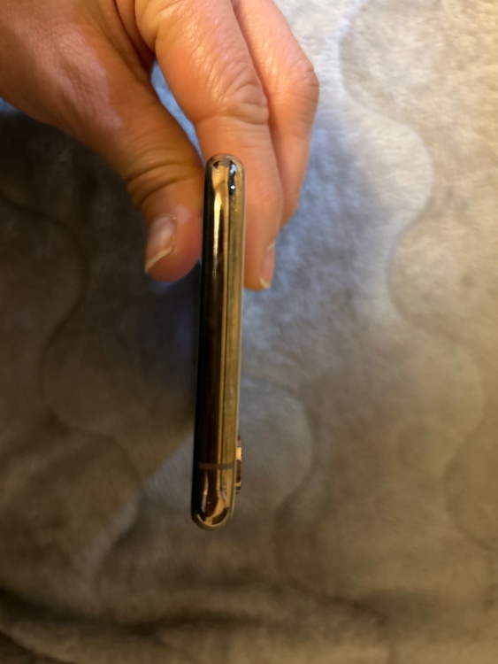 iPhoneXS 64GB Softbank（スマホ）の商品画像 - 査定依頼日：2026年2月25日 - 最高査定価格：15,000円