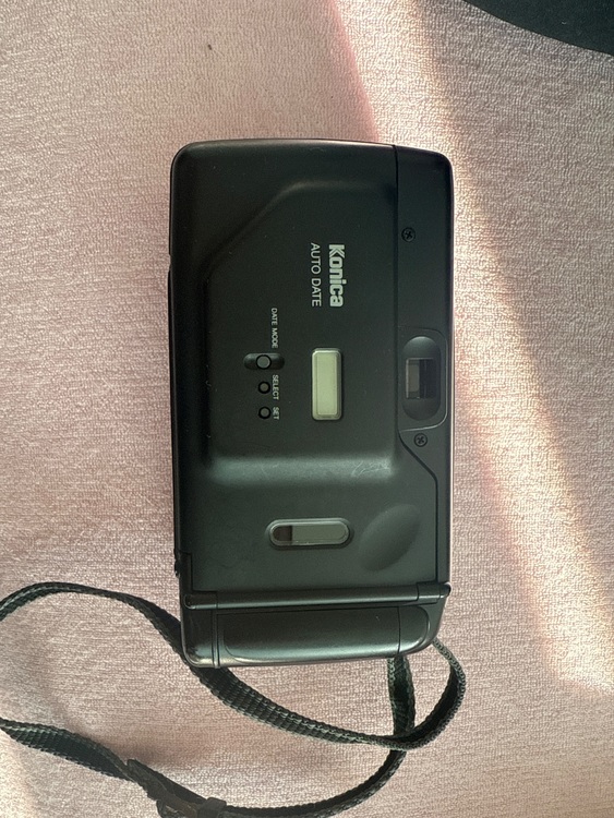 KONICA（カメラ）の商品画像 - 査定依頼日：2025年11月4日 - 最高査定価格：1,100円