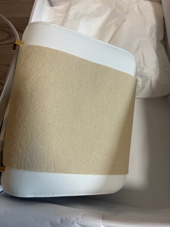 エルメス コンスタンス （ブランドバッグ）の商品画像 - 査定依頼日：2025年3月27日 - 最高査定価格：1,600,000円