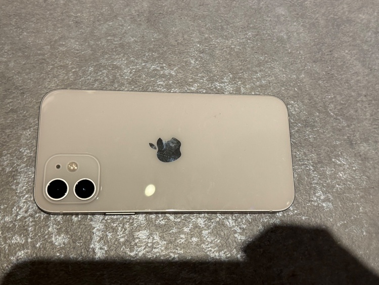 iPhone 12 128GB SIMフリー（スマホ）の商品画像 - 査定依頼日：2026年5月11日 - 最高査定価格：26,000円