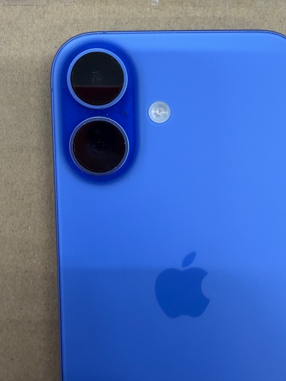 iPhone 16 128GB Softbank（スマホ）の商品画像 - 査定依頼日：2026年4月10日 - 最高査定価格：80,000円