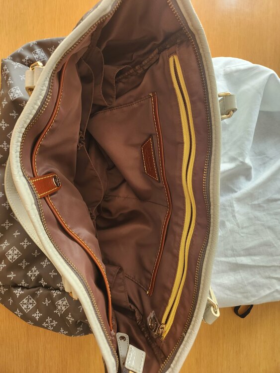 その他 その他（ブランドバッグ）の商品画像 - 査定依頼日：2026年8月26日 - 最高査定価格：1,000円