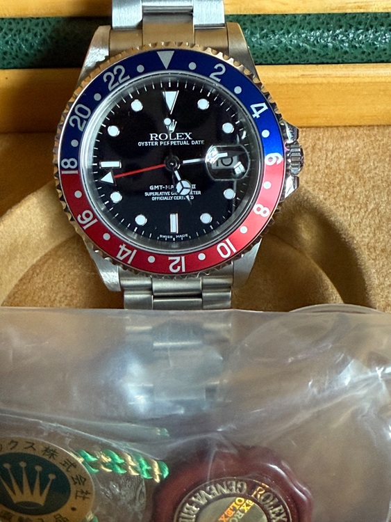 GMTマスター　ペプシ（高級時計）の商品画像 - 査定依頼日：2025年7月5日 - 最高査定価格：1,900,000円