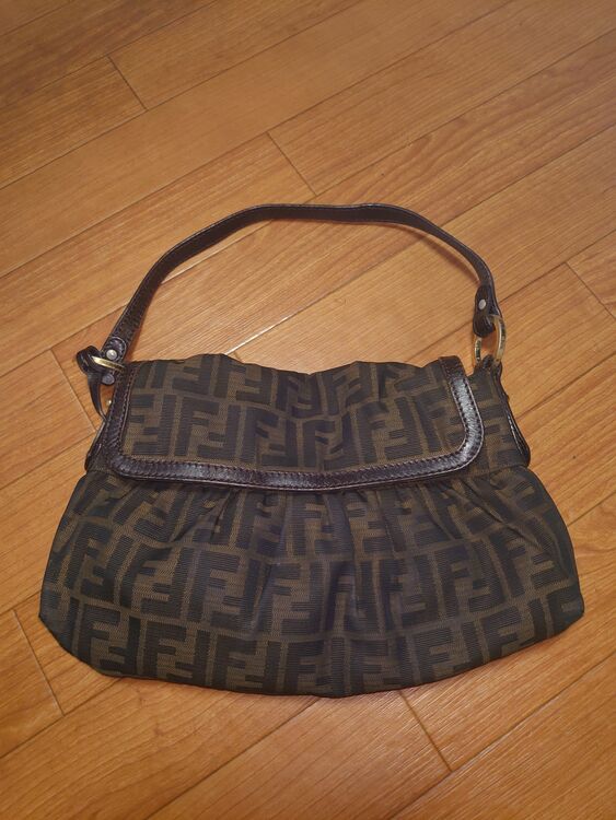 バッグ（ブランドバッグ）の商品画像 - 査定依頼日：2025年7月23日 - 最高査定価格：60,000円