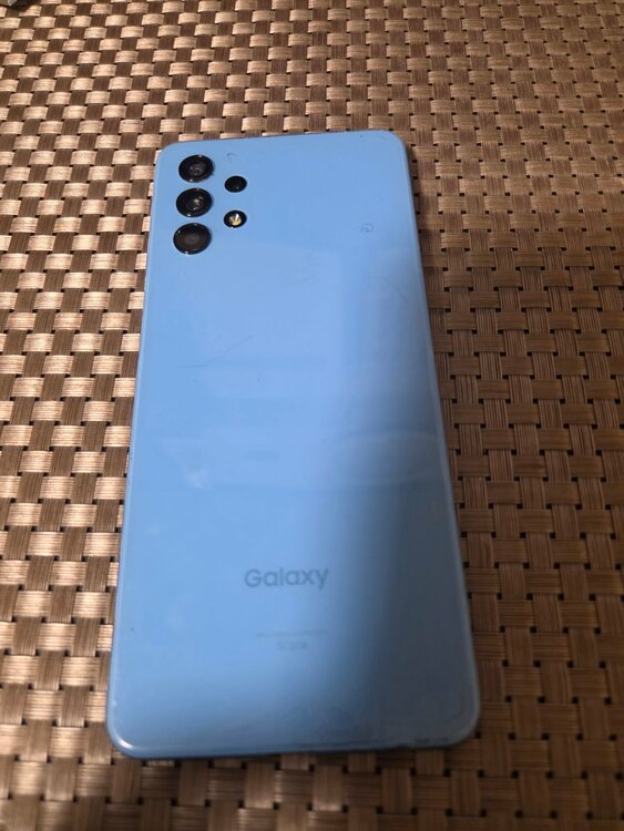 Galaxy Galaxy A32 シリーズ 【au】Galaxy A32 5G SCG08（スマホ）の商品画像 - 査定依頼日：2026年10月5日 - 最高査定価格：5,500円