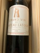 ワイン シャトーラトゥール （お酒）の商品画像 - 査定依頼日：2025年5月14日 - 最高査定価格：46,000円
