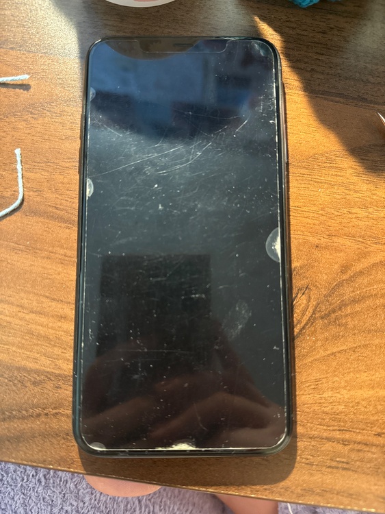 iPhone11 Pro Max 64GB docomo（スマホ）の商品画像 - 査定依頼日：2026年1月21日 - 最高査定価格：24,000円