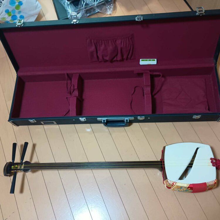 地唄三味線一式（ピアノ・楽器・PA機材）の商品画像 - 査定依頼日：2026年8月23日 - 最高査定価格：31,000円