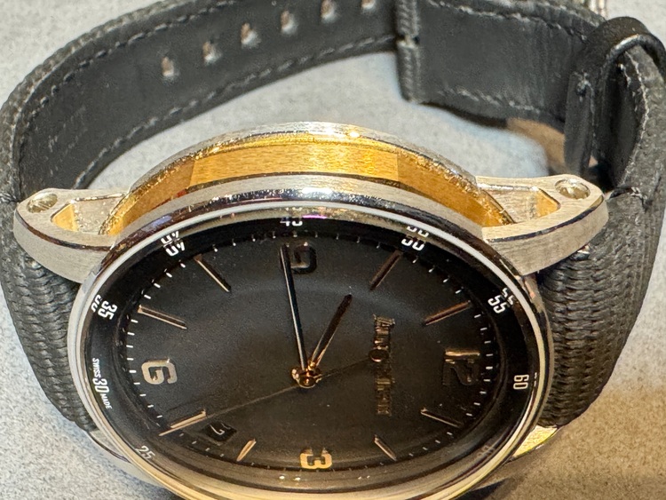 CODE 11.59（高級時計）の商品画像 - 査定依頼日：2025年9月2日 - 最高査定価格：2,600,000円