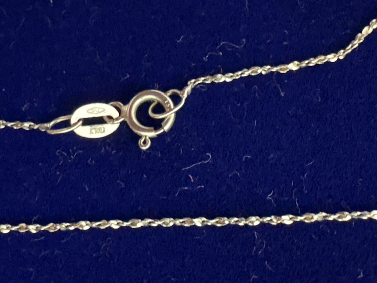 スタールビーのk18ネックレス（宝石）の商品画像 - 査定依頼日：2026年1月31日 - 最高査定価格：300,000円